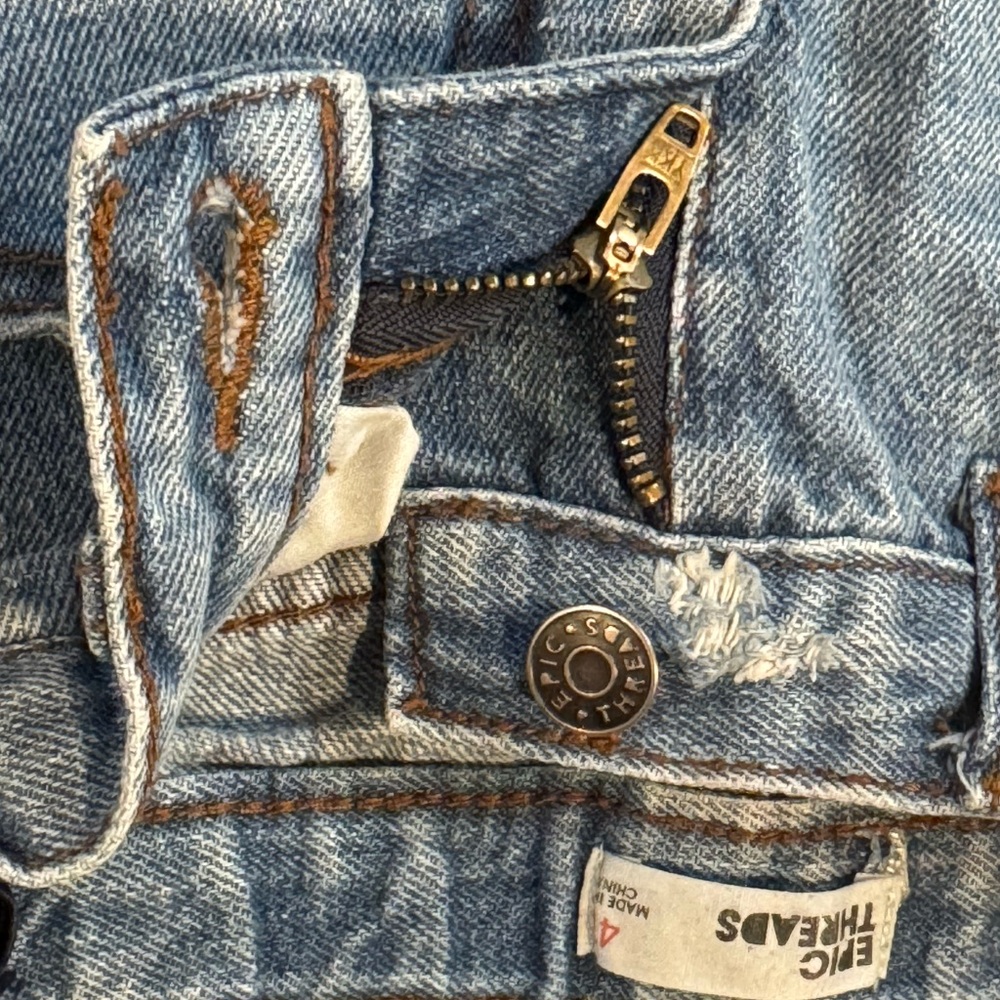 4/$15 Epic Threads Blue Denim Jean Shorts with Distressed Paint Splatter Details - Picture 4 of 5